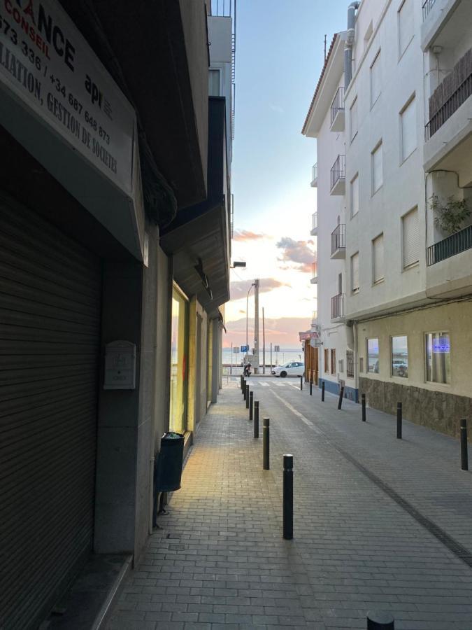 Apartamentos Playa La Perola Roses Dış mekan fotoğraf